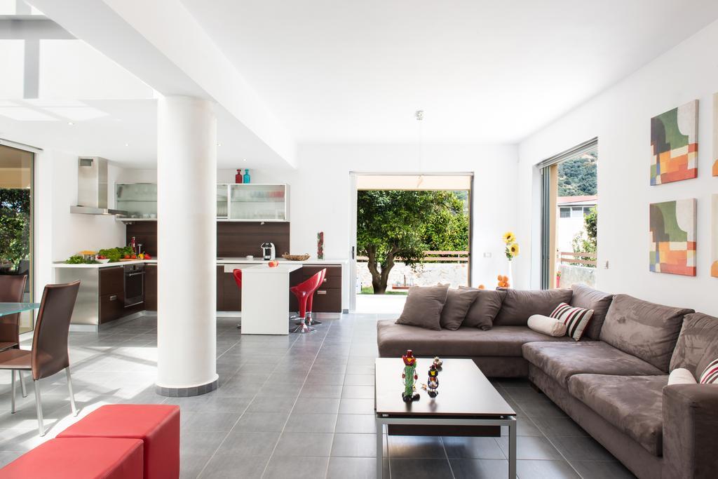 Villa Casa Di Verde Patellari Luaran gambar